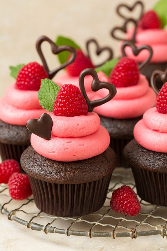 Fudgy Dark Chocolate Raspberry Cupcakes: Your Valentine's Day Treat